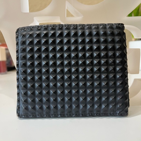 MCM BLACK LEATHER BIFOLD MENS WALLET - Picture 2 of 12